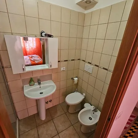 Ca Dei Fiori 1 Venezia לינה וארוחת בוקר 2*